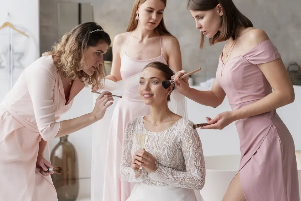 Peinados para invitadas de boda: encuentra tu look