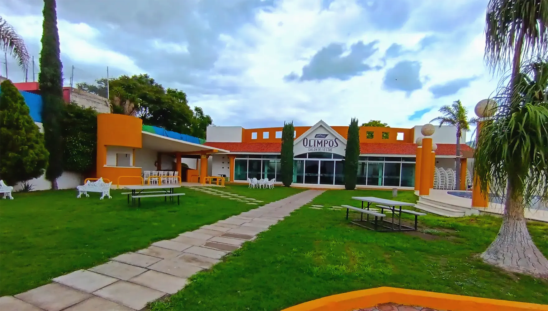 Jard�n o Sal�n: �C�mo elegir el escenario perfecto en Tehuac�n?